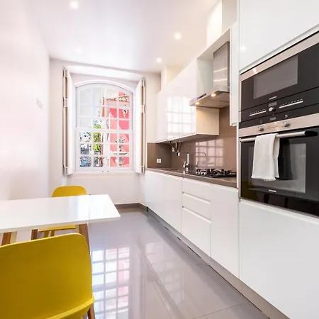 Guestready - Newly Renovated 3br - Chiado