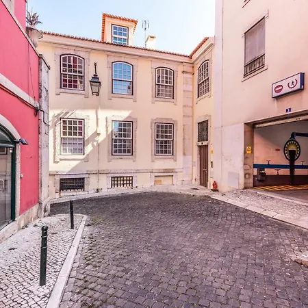 Appartement Guestready - Newly Renovated 3br - Chiado Lissabon