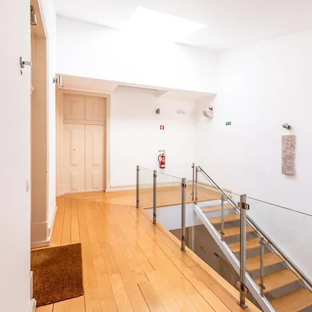 Appartement Guestready - Newly Renovated 3br - Chiado Lissabon