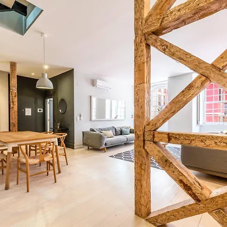 Guestready - Newly Renovated 3br - Chiado * Lissabon
