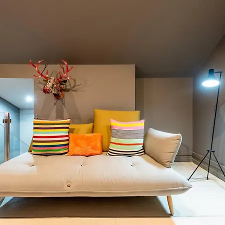 Guestready - Newly Renovated 3br - Chiado